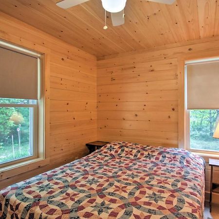Raymond Family Cabin With Beach Access On Panther Pond מראה חיצוני תמונה
