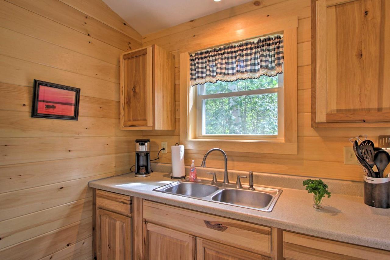 Raymond Family Cabin With Beach Access On Panther Pond מראה חיצוני תמונה