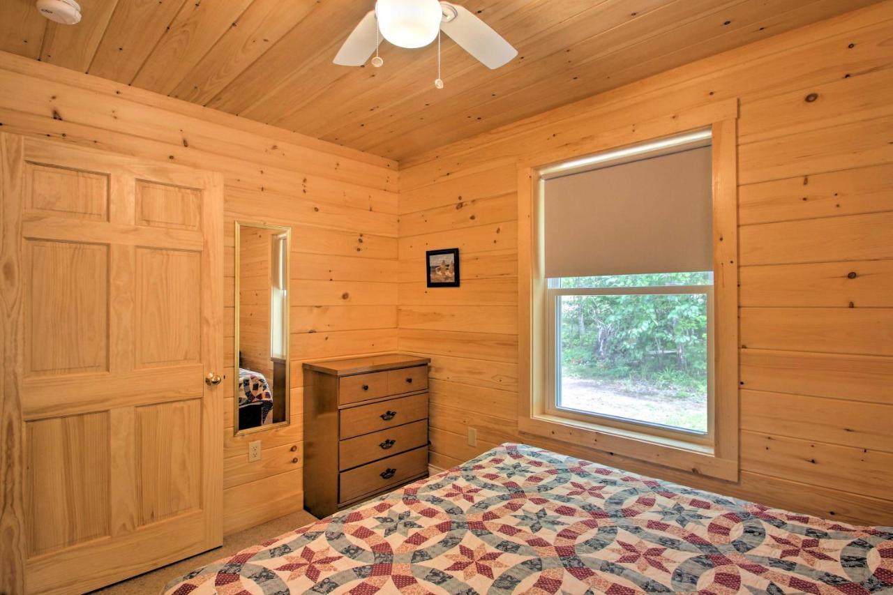 Raymond Family Cabin With Beach Access On Panther Pond מראה חיצוני תמונה